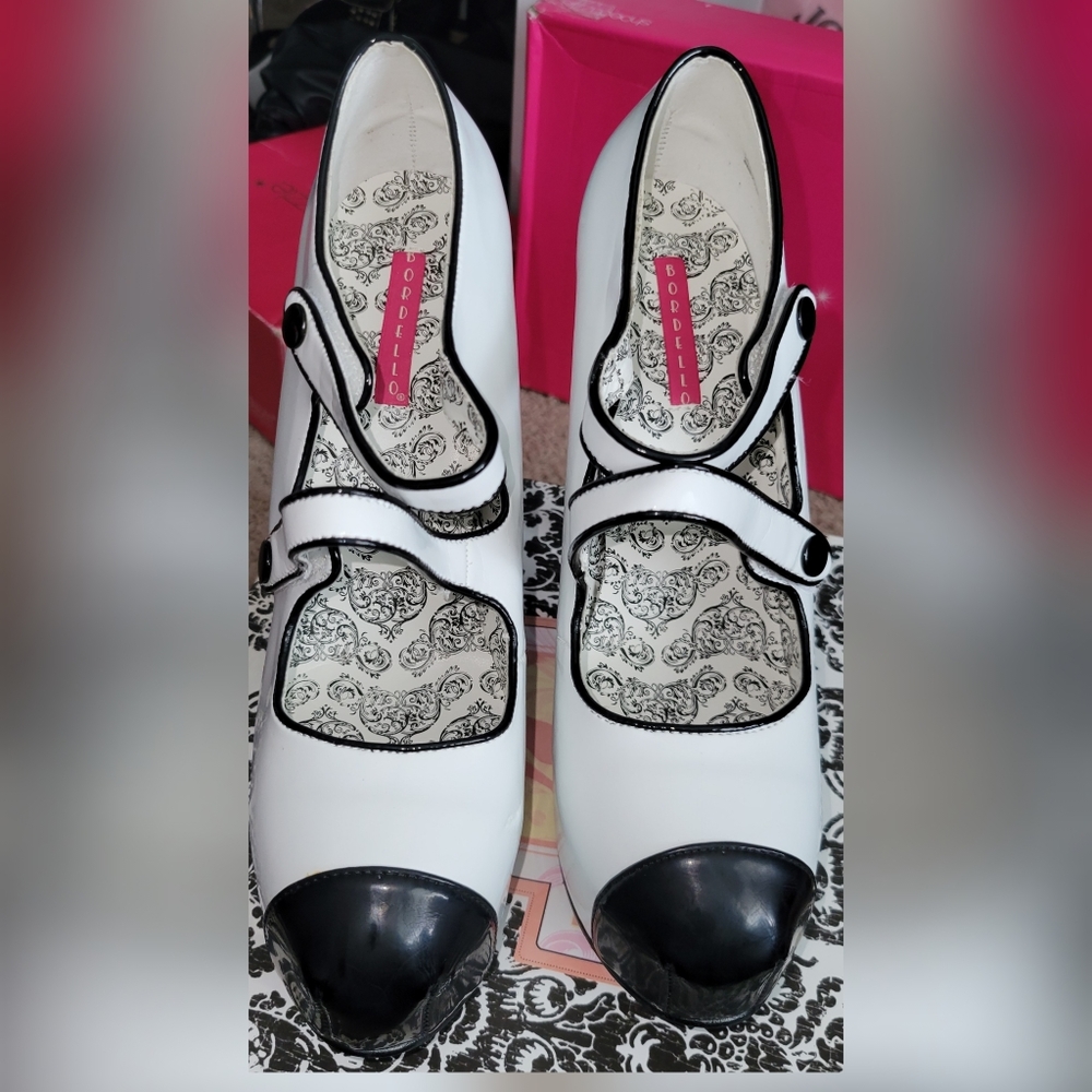 New w box Bordello heels